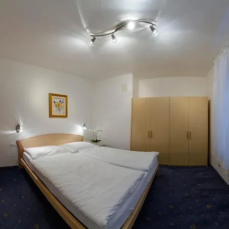 Appartementhaus Linter Tirolo Room photo